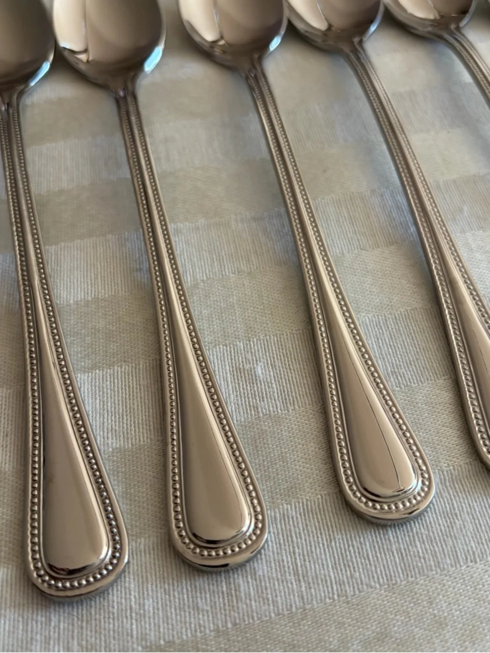Wallace CONTINENTAL BEAD Place Oval Soup Spoons Stainless (Set of 6) 7 3/4